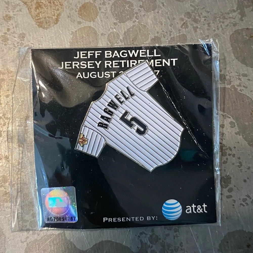 Jeff Bagwell Jersey Retirement Pin Houston Astros #5 Unisex NWT Jersey Pin